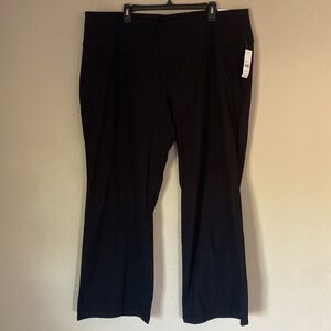 Livi Active, 26/28 short, black, fitted and flare yoga pants